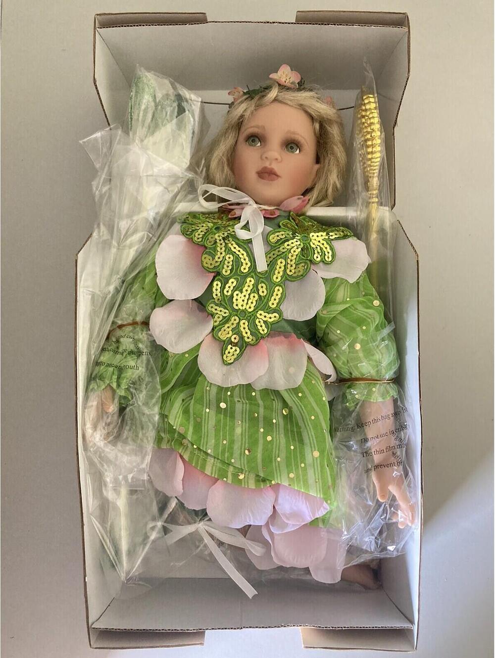 NEW In Box Paradise Galleries Treasury Collection 'Emerald Enchantment' w/ COA